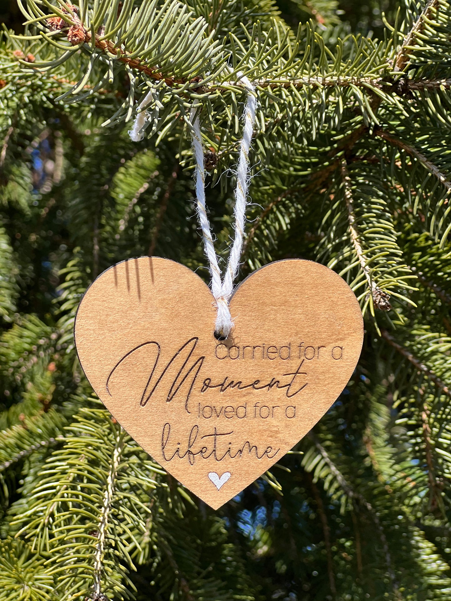 Remembrance Ornament – “Carried for a Moment, Loved for a Lifetime”