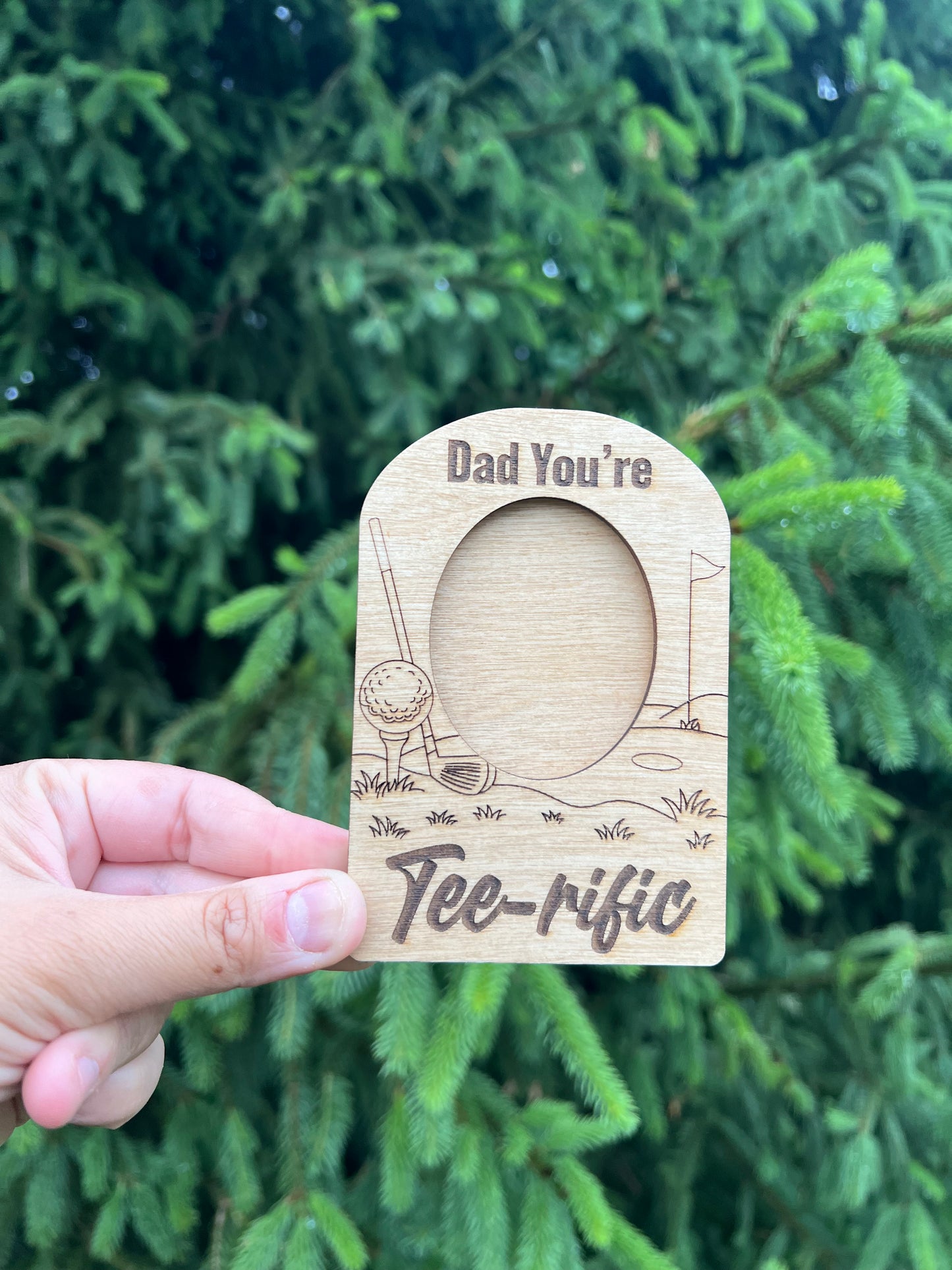 Golf Dad Photo Holder Magnet or Visor Clip | Personalized Father’s Day Gift | Wallet Size Picture Frame for Dad | Car Visor Photo Frame